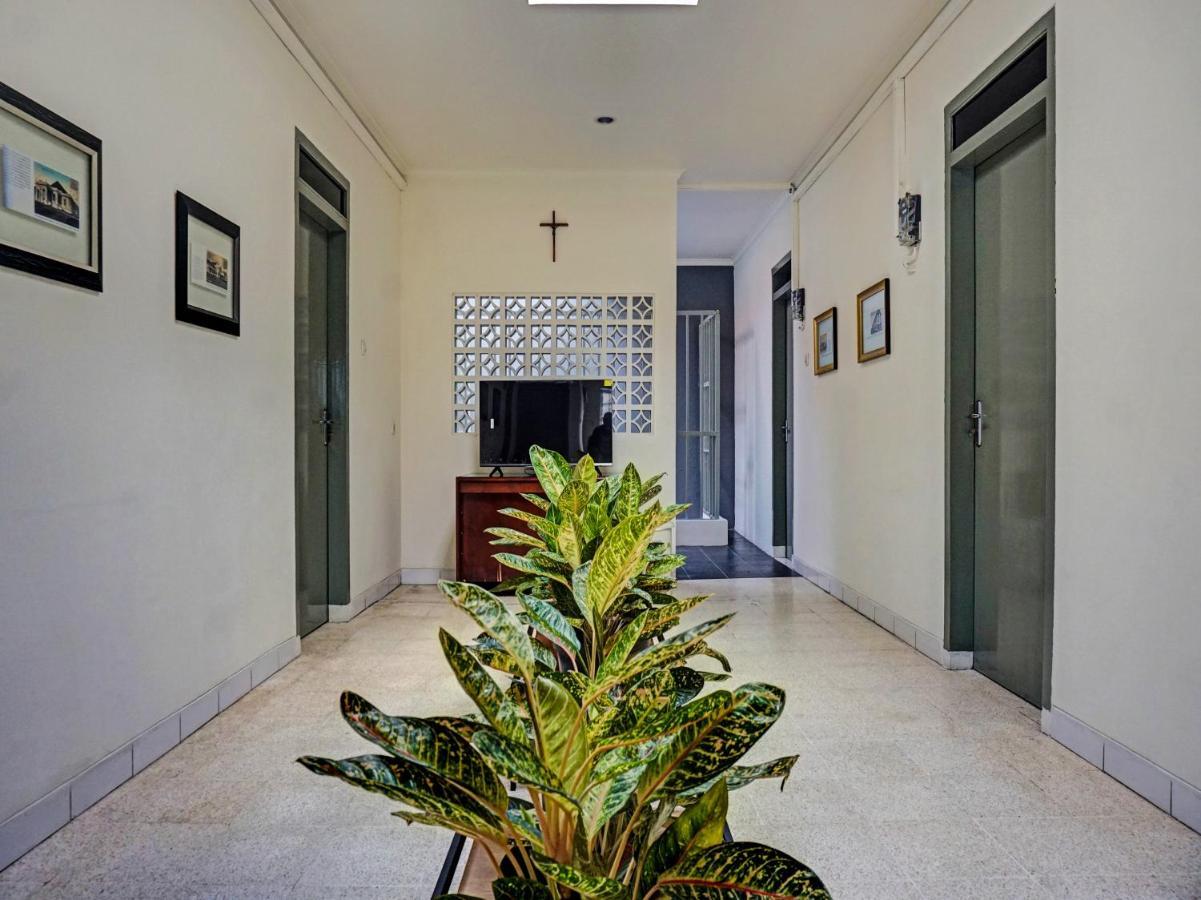 Oyo 91658 Luci'S House Jakarta Exterior photo