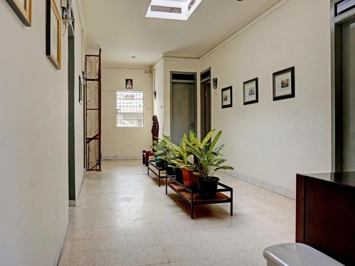 Oyo 91658 Luci'S House Jakarta Exterior photo